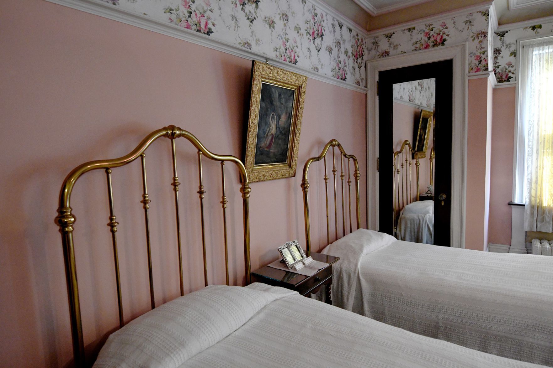 Moss Mansion Ghost Tour